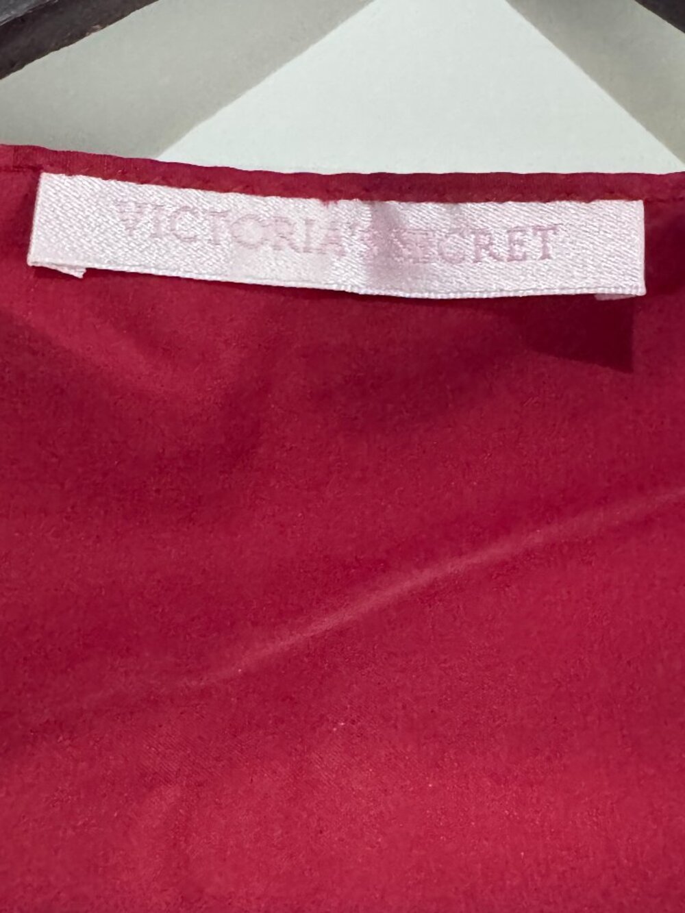 ✨❤️ Rare Vintage Victoria's Secret Floral Shawl Wrap – Timeless Elegance ❤️✨ - Picture 6 of 16